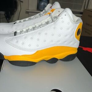 Air Jordan 13 White & Yellow Size8 New D.S